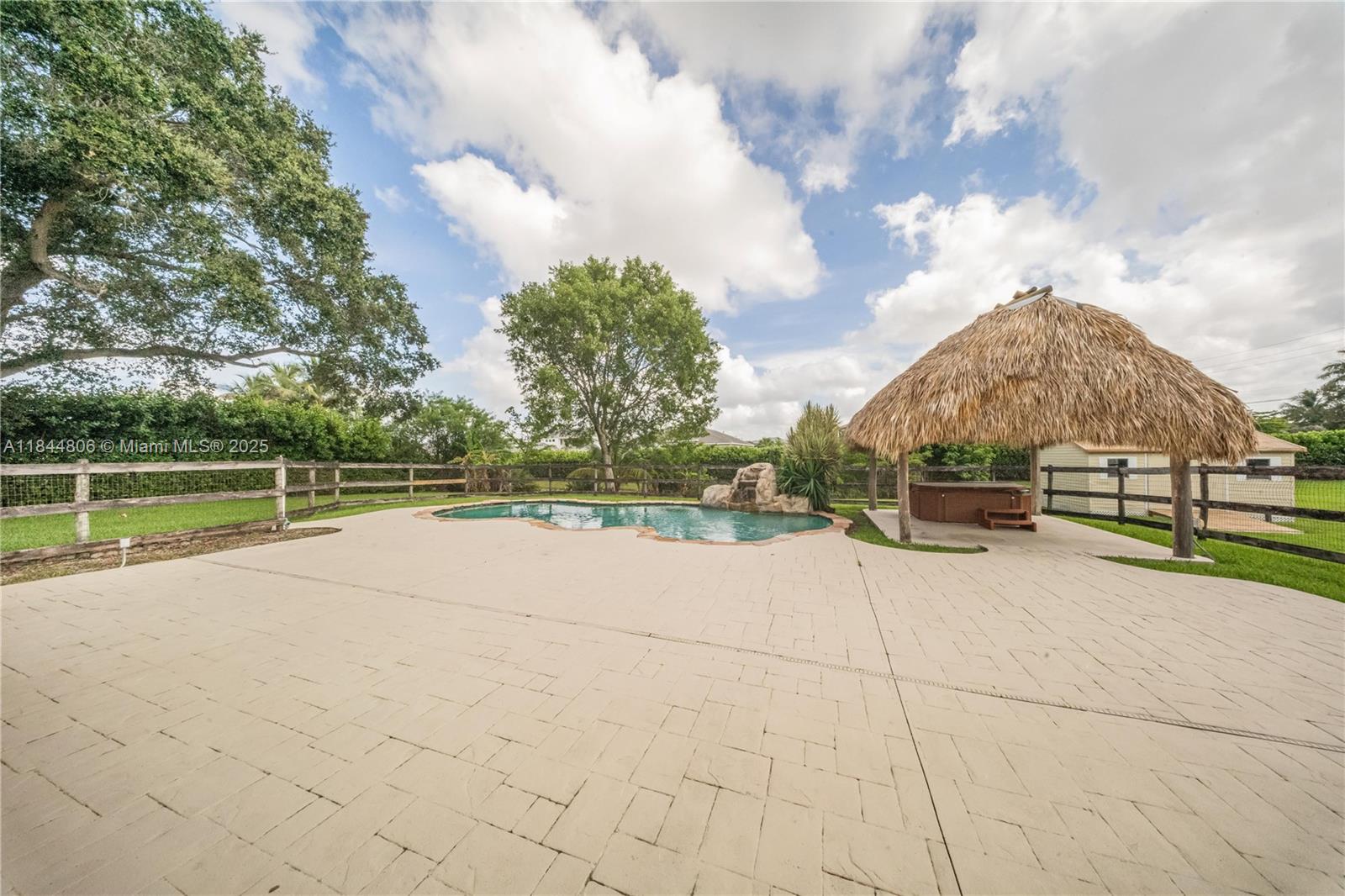 FLA FRUIT LANDS CO SUB NO - Residential