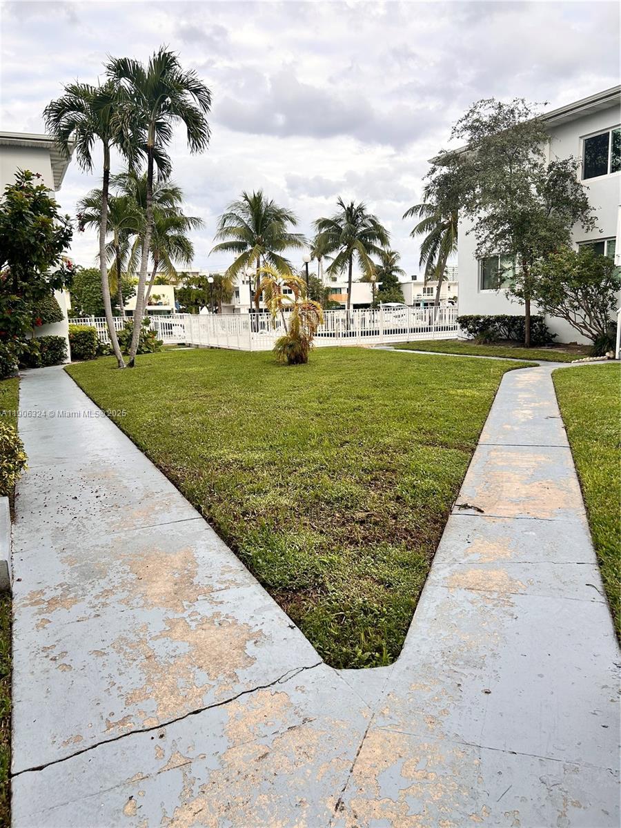 ISLAND POINT SOUTH CONDO - Residential