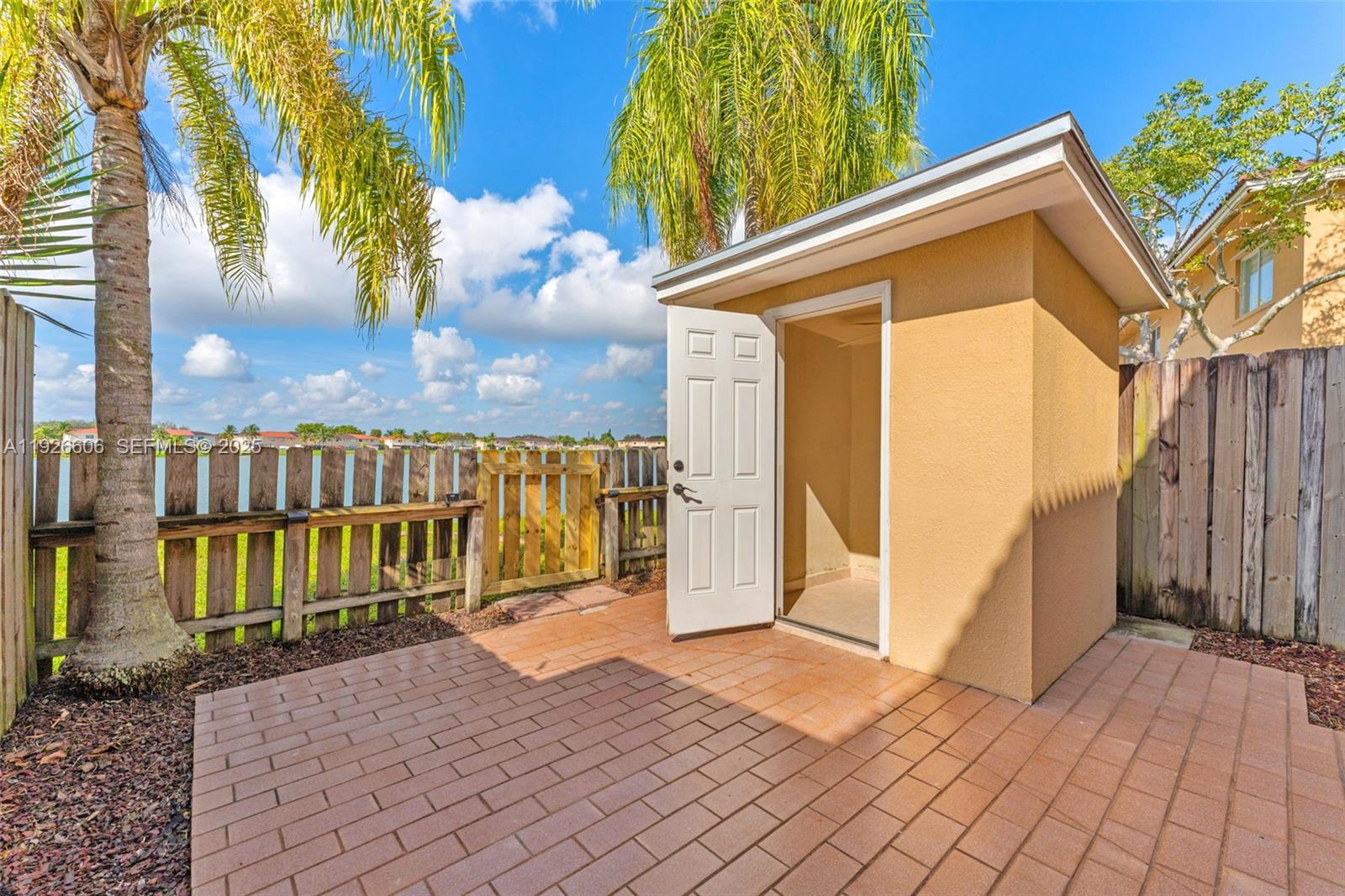 WEITZER SERENA LAKES TOWN - Residential Lease