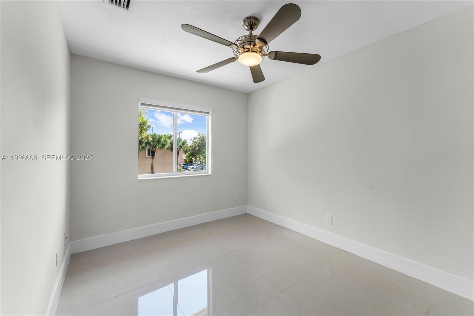 WEITZER SERENA LAKES TOWN - Residential Lease