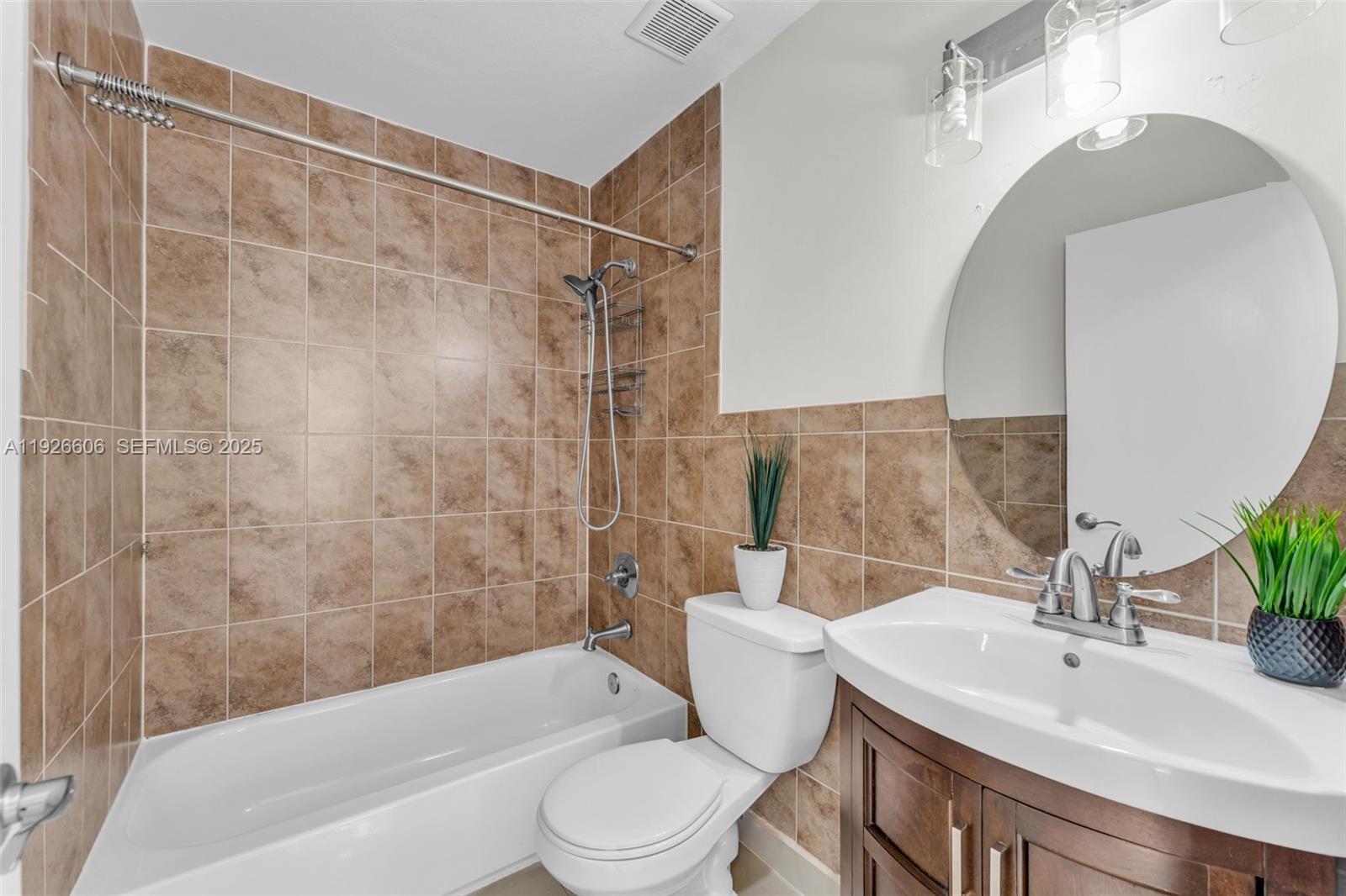 WEITZER SERENA LAKES TOWN - Residential Lease