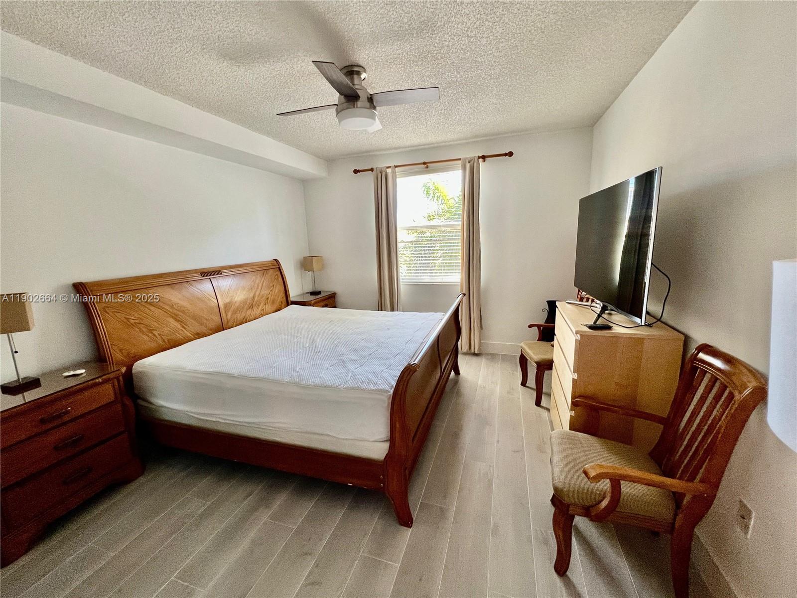 PORTO BELLAGIO CONDO - Residential