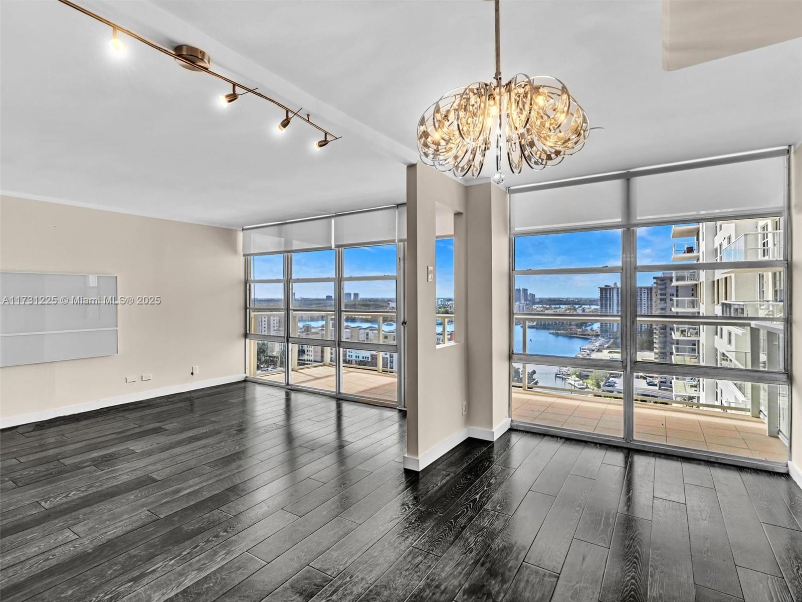 230 174th St 2117