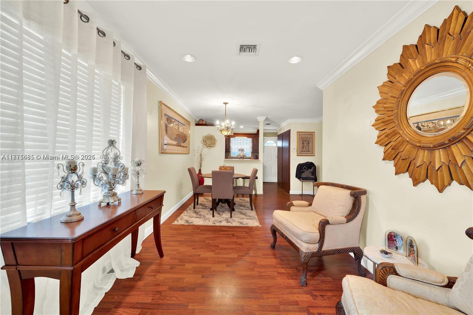 COMFORT GARDENS - Residential Income