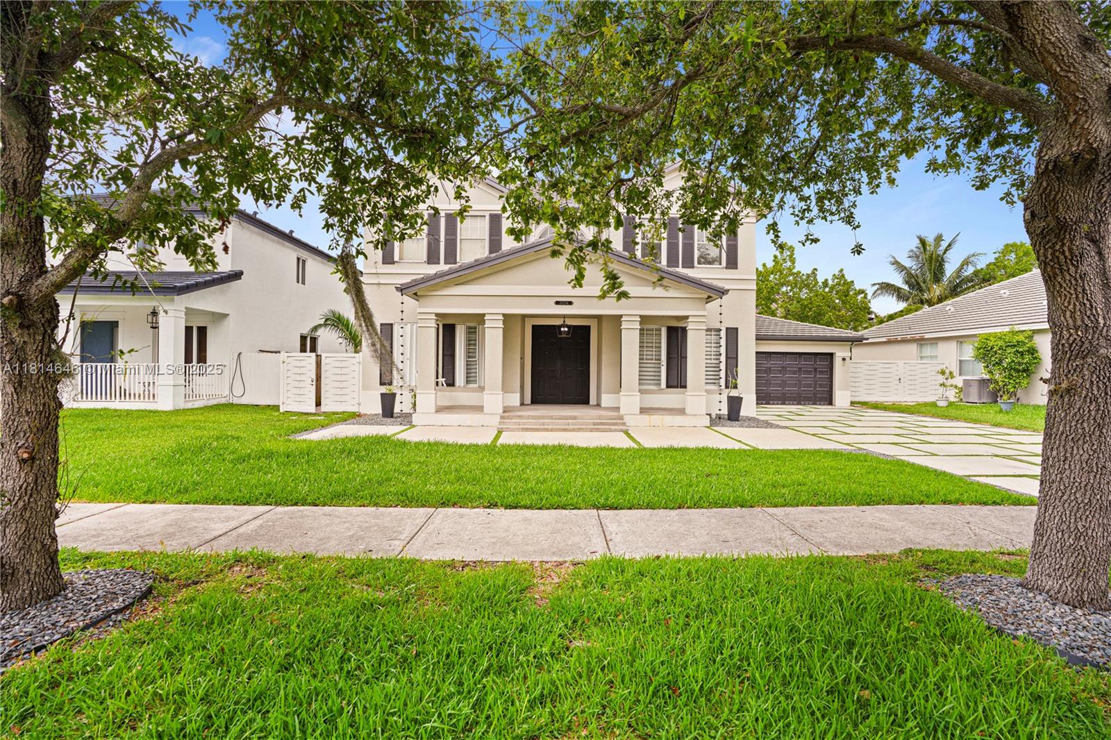 20234 Sw 128th Pl, Miami, Broward County, Florida - 5 Bedrooms  
4 Bathrooms - 