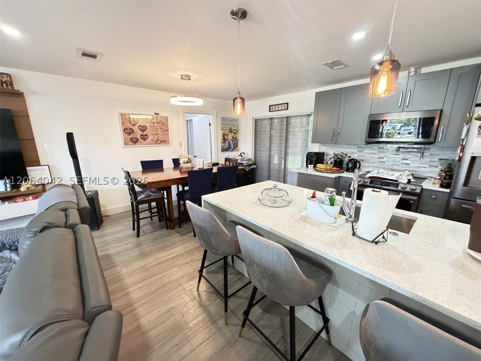 1250 NW 46th St