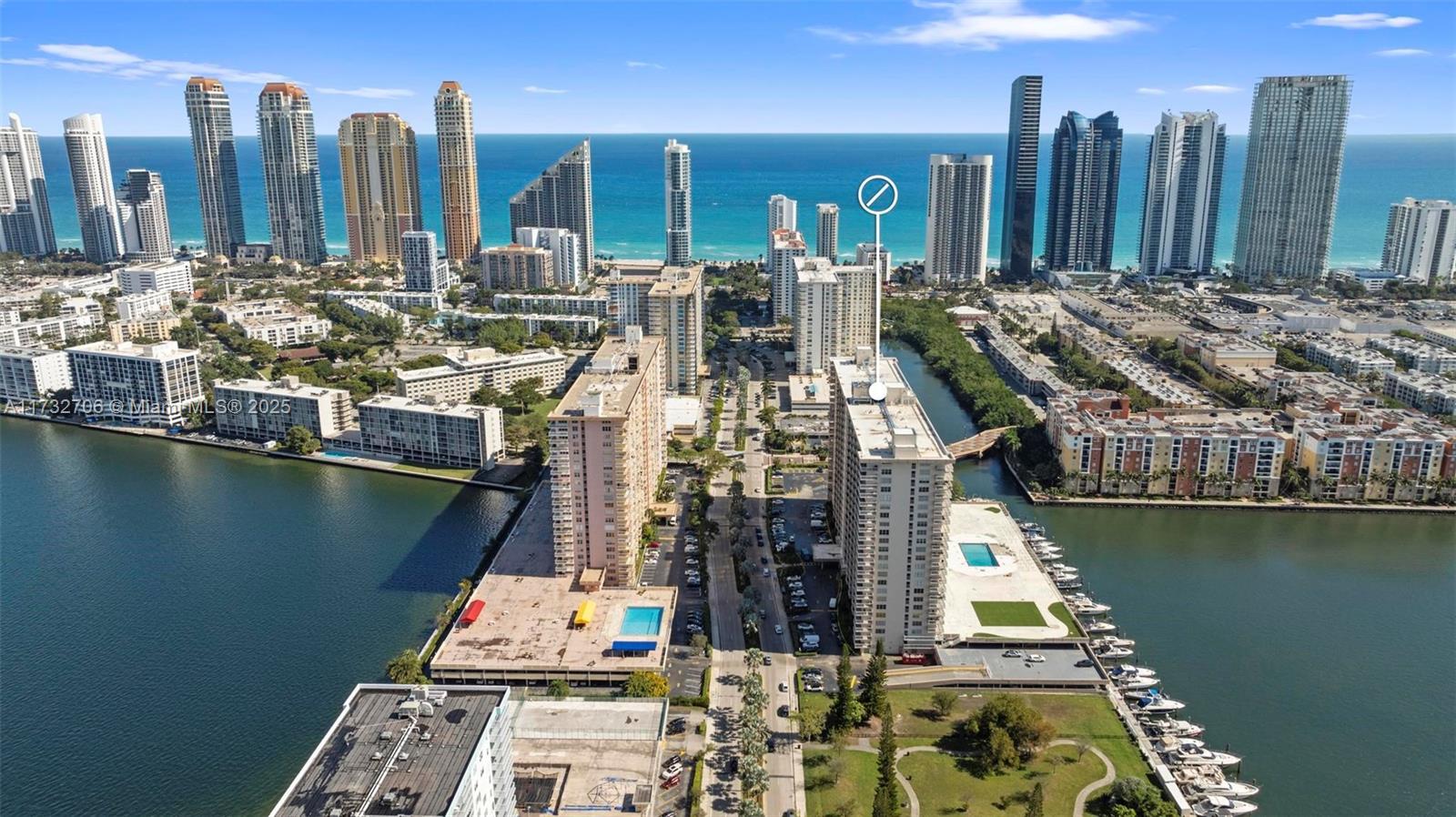 WINSTON TOWERS 100 CONDO - Residential