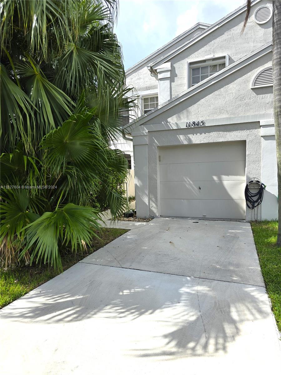 Photo 1 of 21 of 11845 SW 99th St 11845 townhome