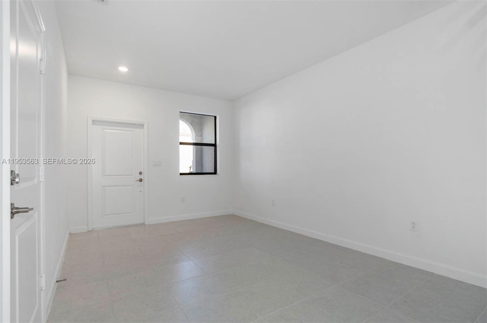 PINE ISLE - Residential