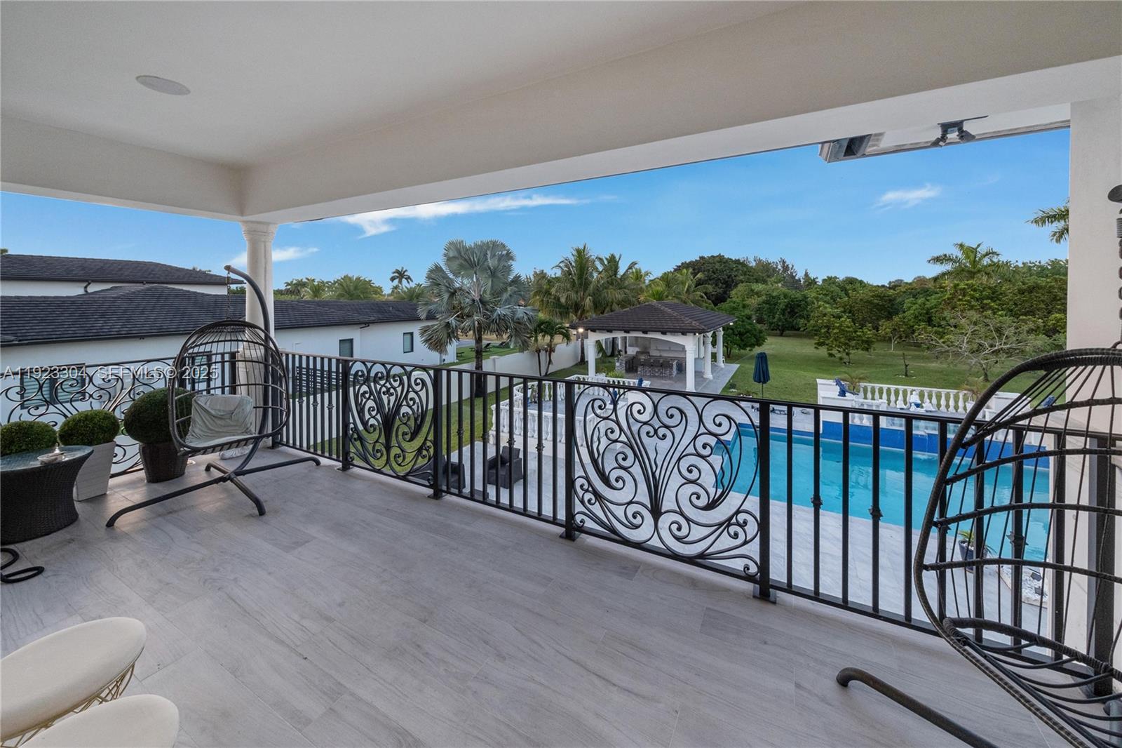 BIRD ROAD FARMSITES - Residential