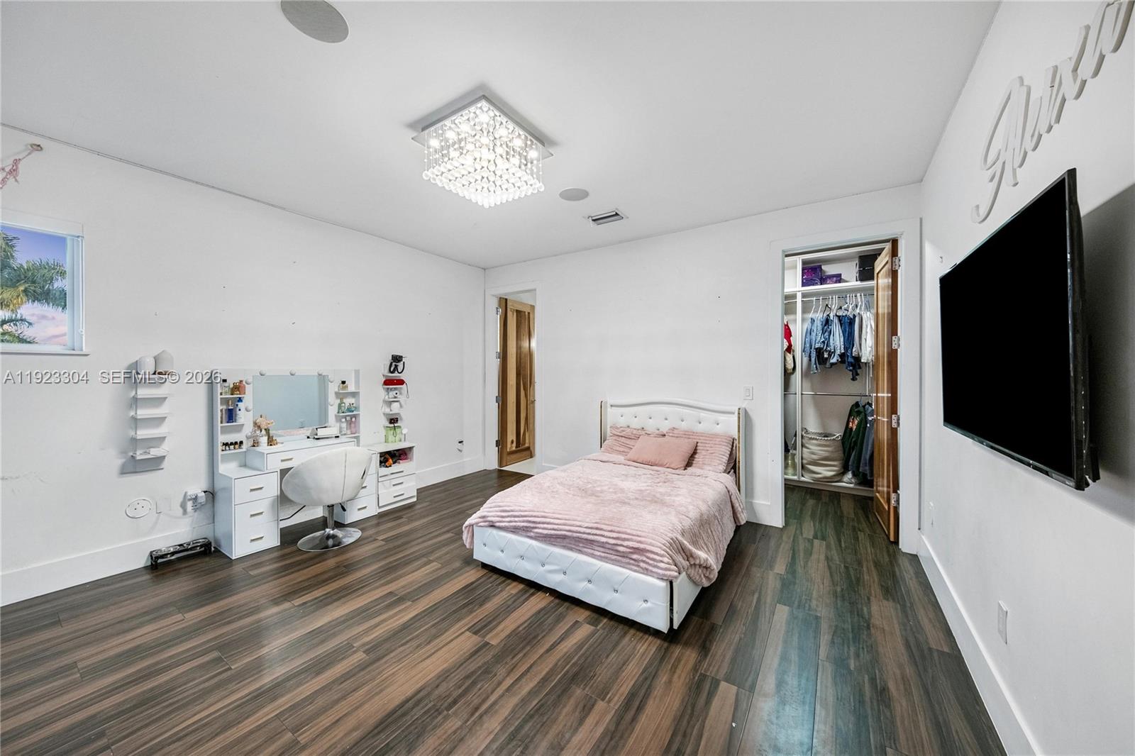 BIRD ROAD FARMSITES - Residential