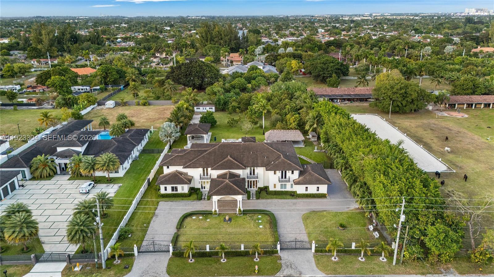 BIRD ROAD FARMSITES - Residential