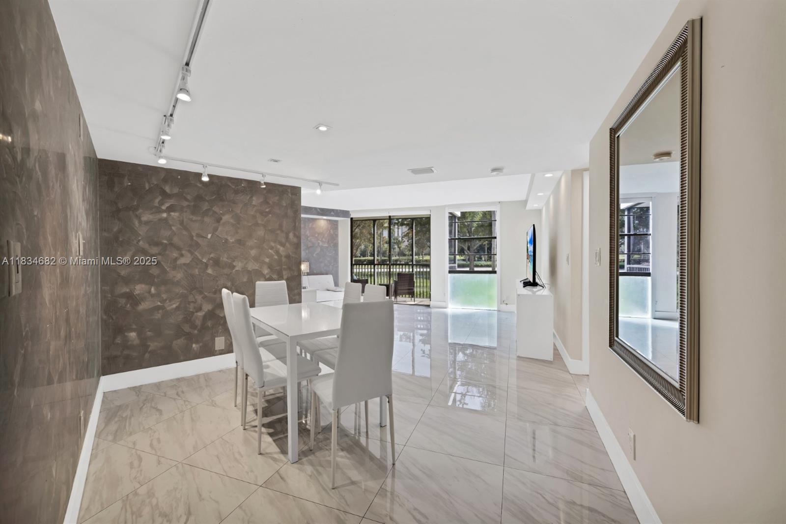 BRAVURA II CONDO - Residential Lease