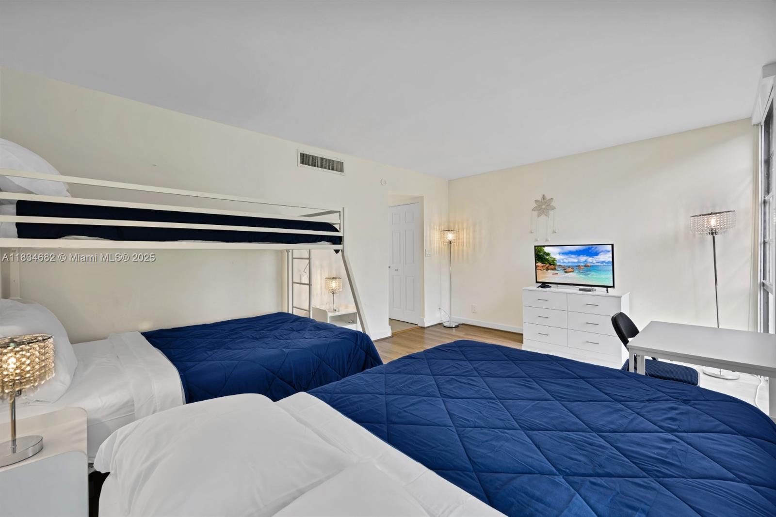 BRAVURA II CONDO - Residential Lease