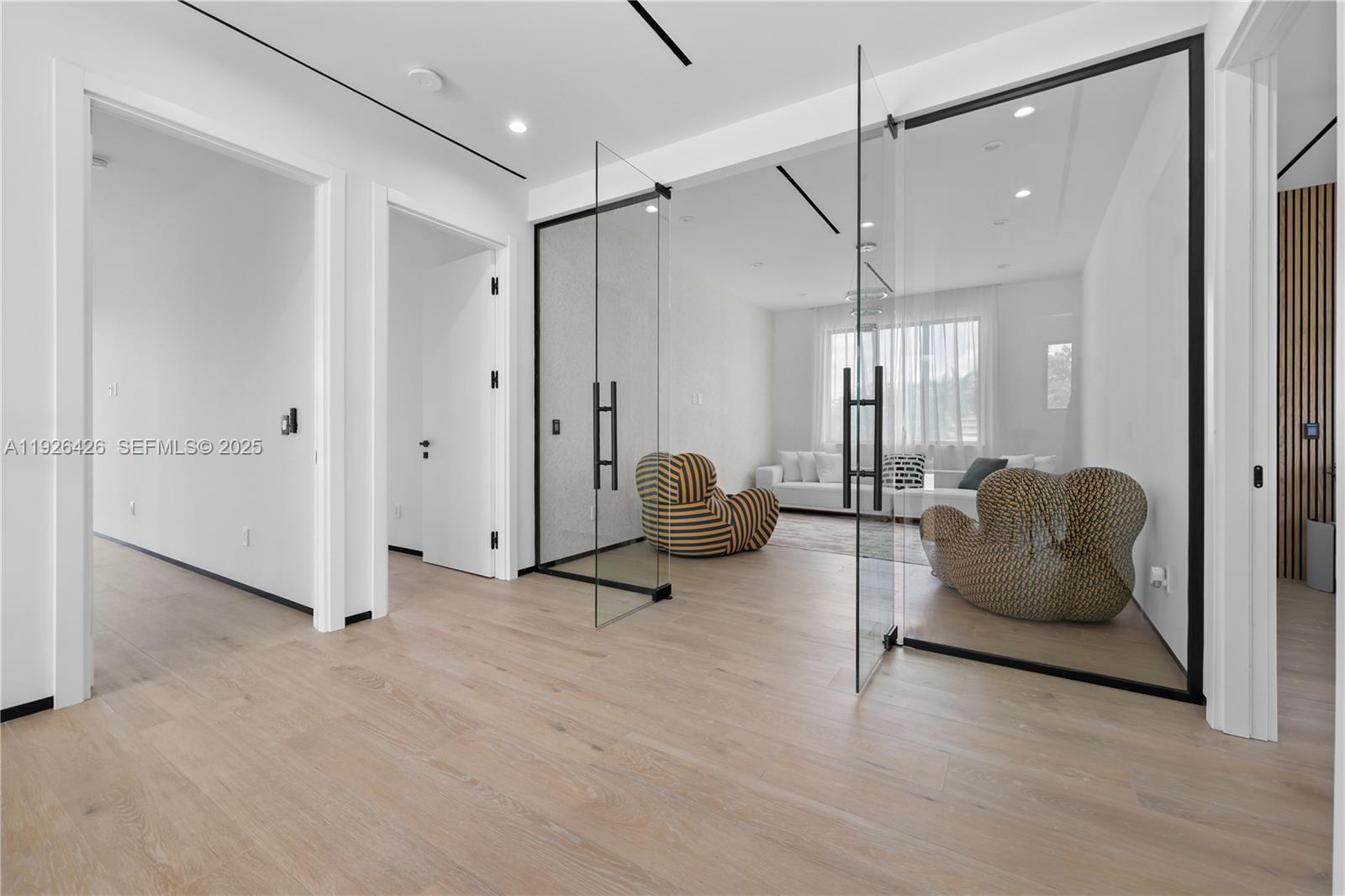 SILVER SHORES-SUB TRACT - Residential