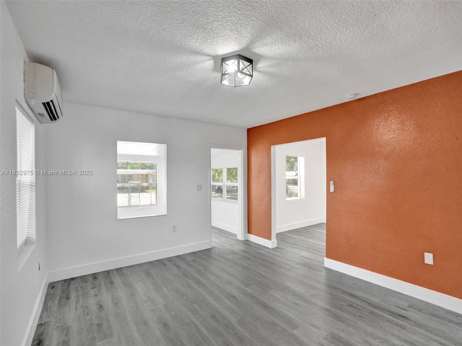 2720 SW 13th Ave