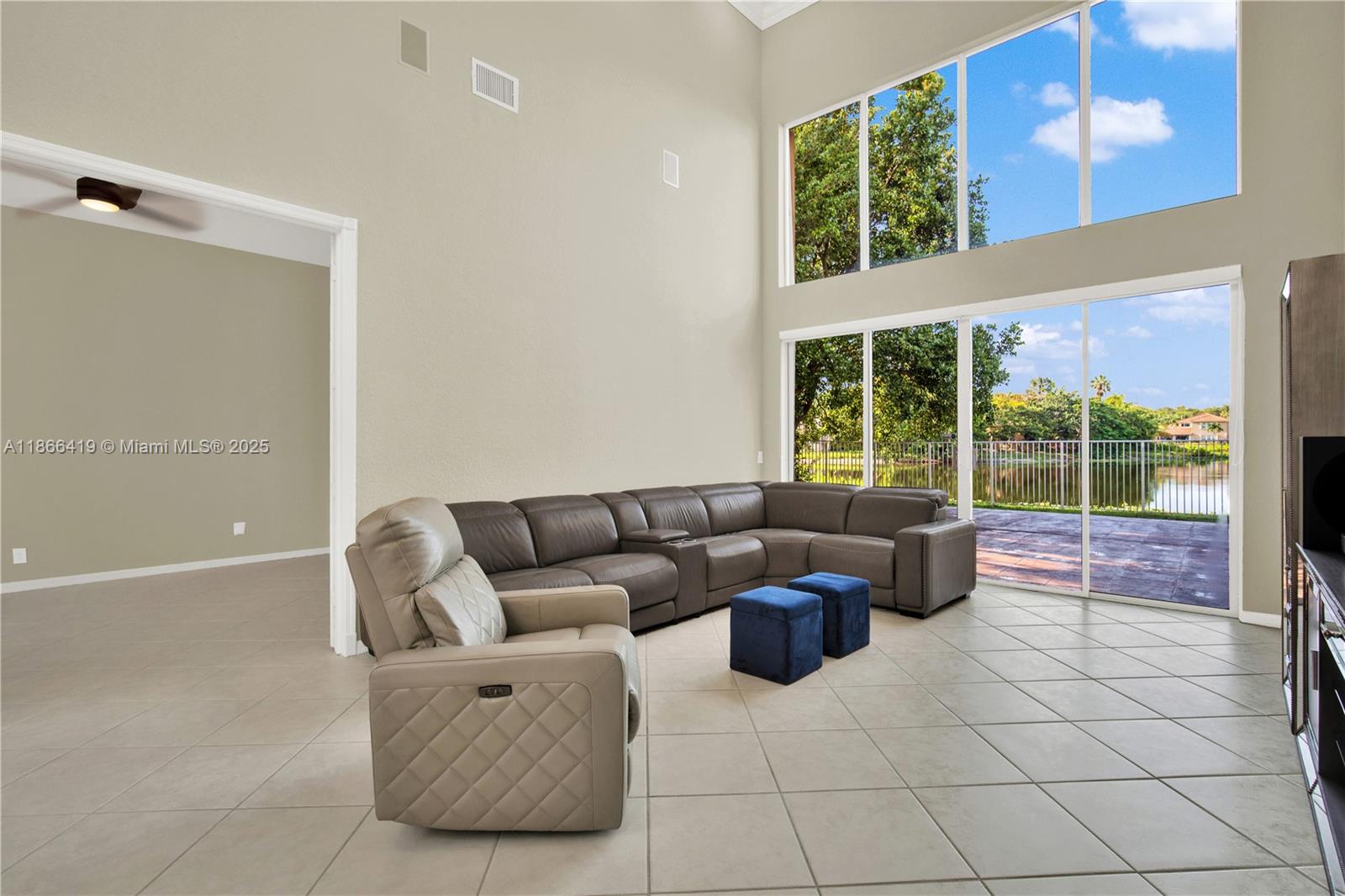 SHORES AT BOCA RATON PH 1 - Residential