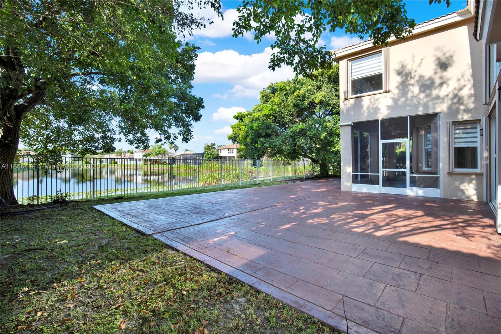 SHORES AT BOCA RATON PH 1 - Residential