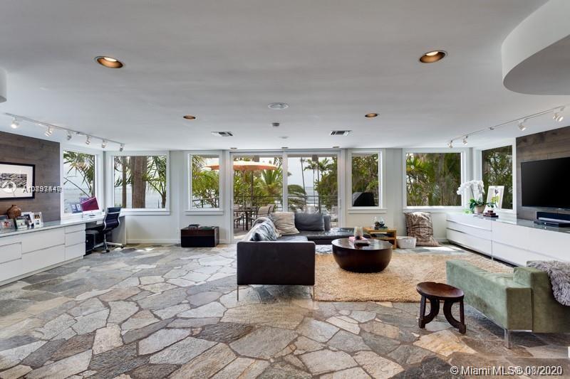 BAY HOMES SUB DB 338-23 - Residential