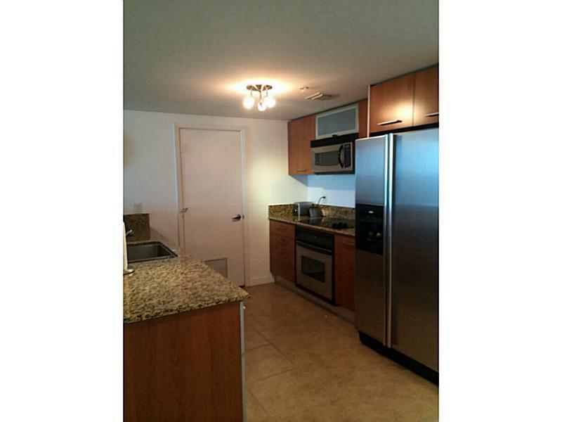 METROPOLIS II AT DADELAND - Residential Lease