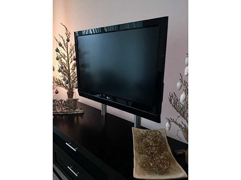 METROPOLIS II AT DADELAND - Residential Lease