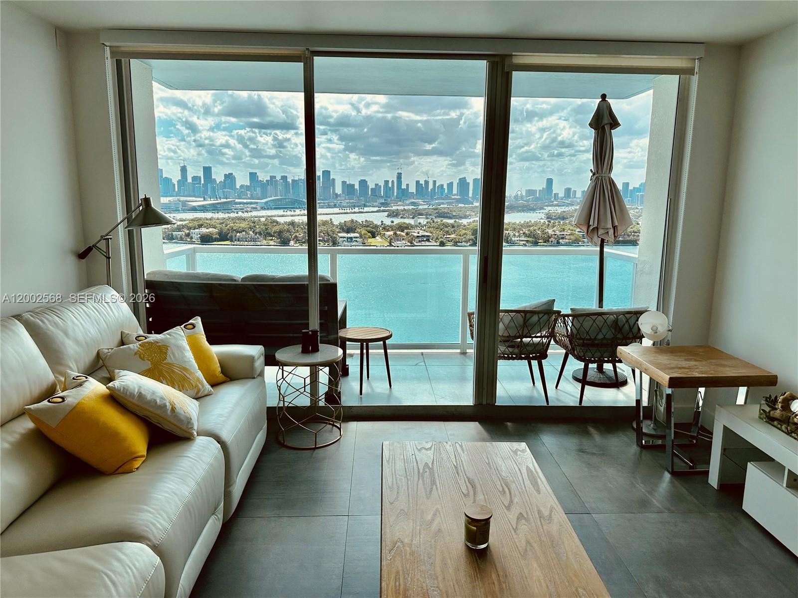 THE FLORIDIAN CONDO - Residential Lease