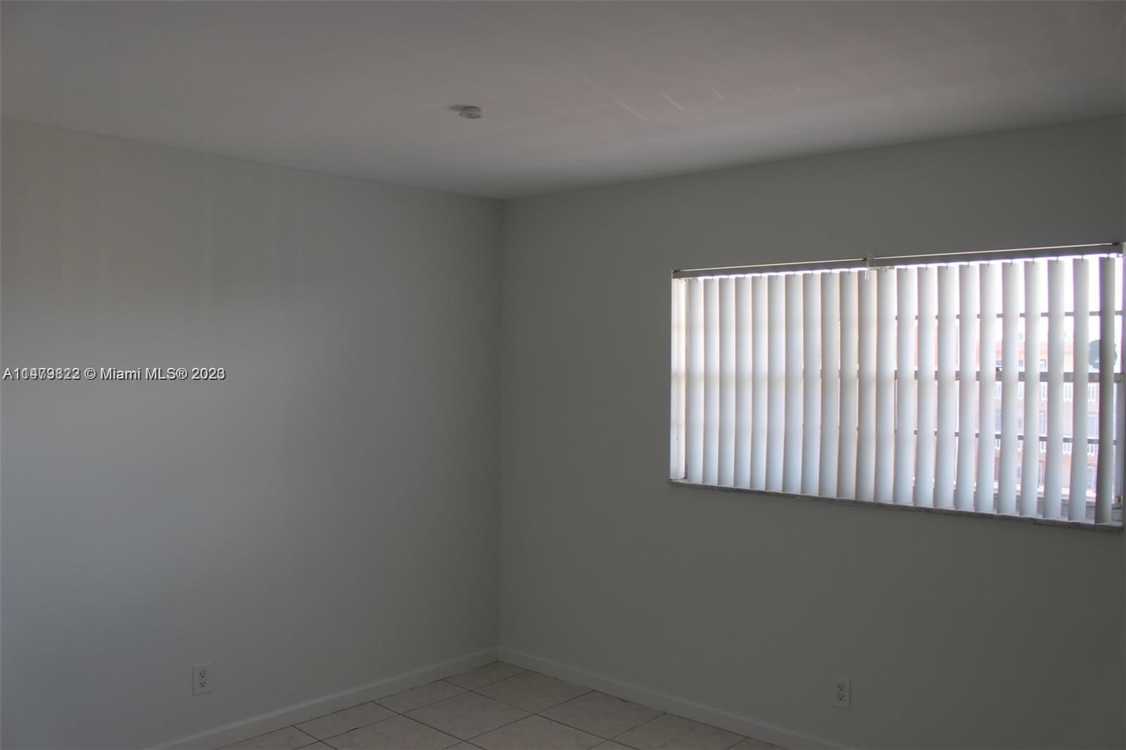 MEADOWBROOK TOWERS CONDO - Residential