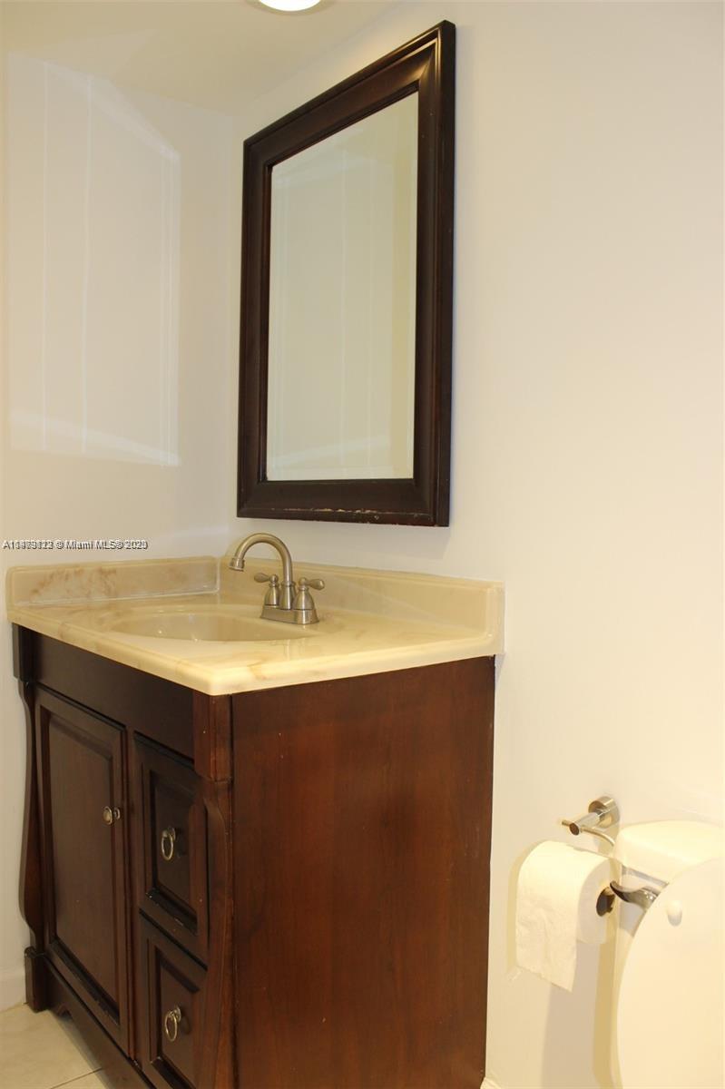 MEADOWBROOK TOWERS CONDO - Residential