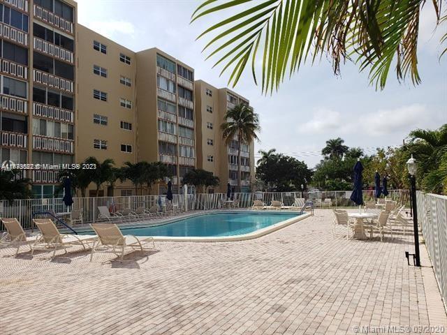 MEADOWBROOK TOWERS CONDO - Residential