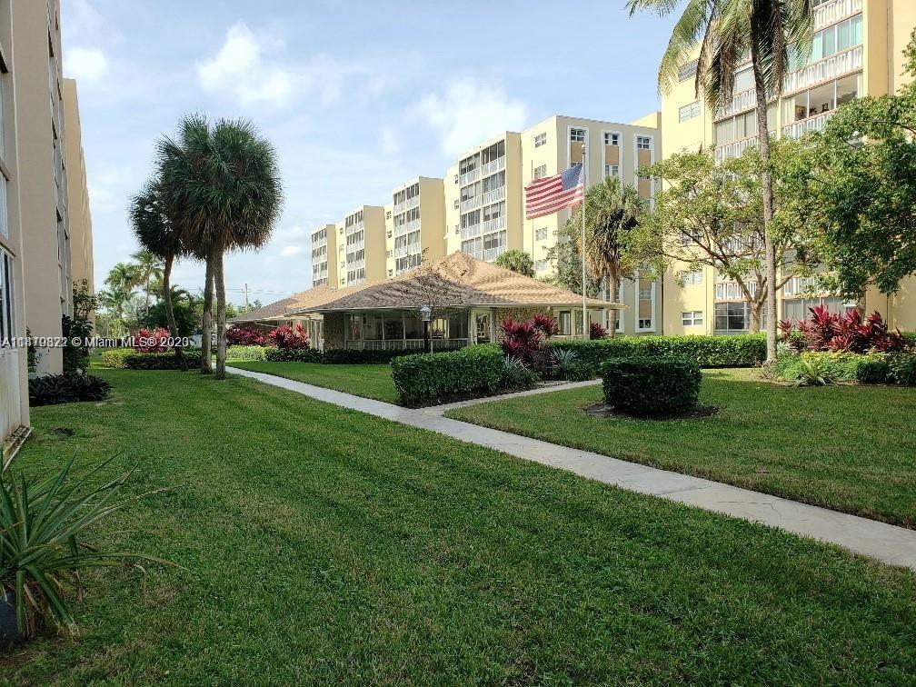 MEADOWBROOK TOWERS CONDO - Residential