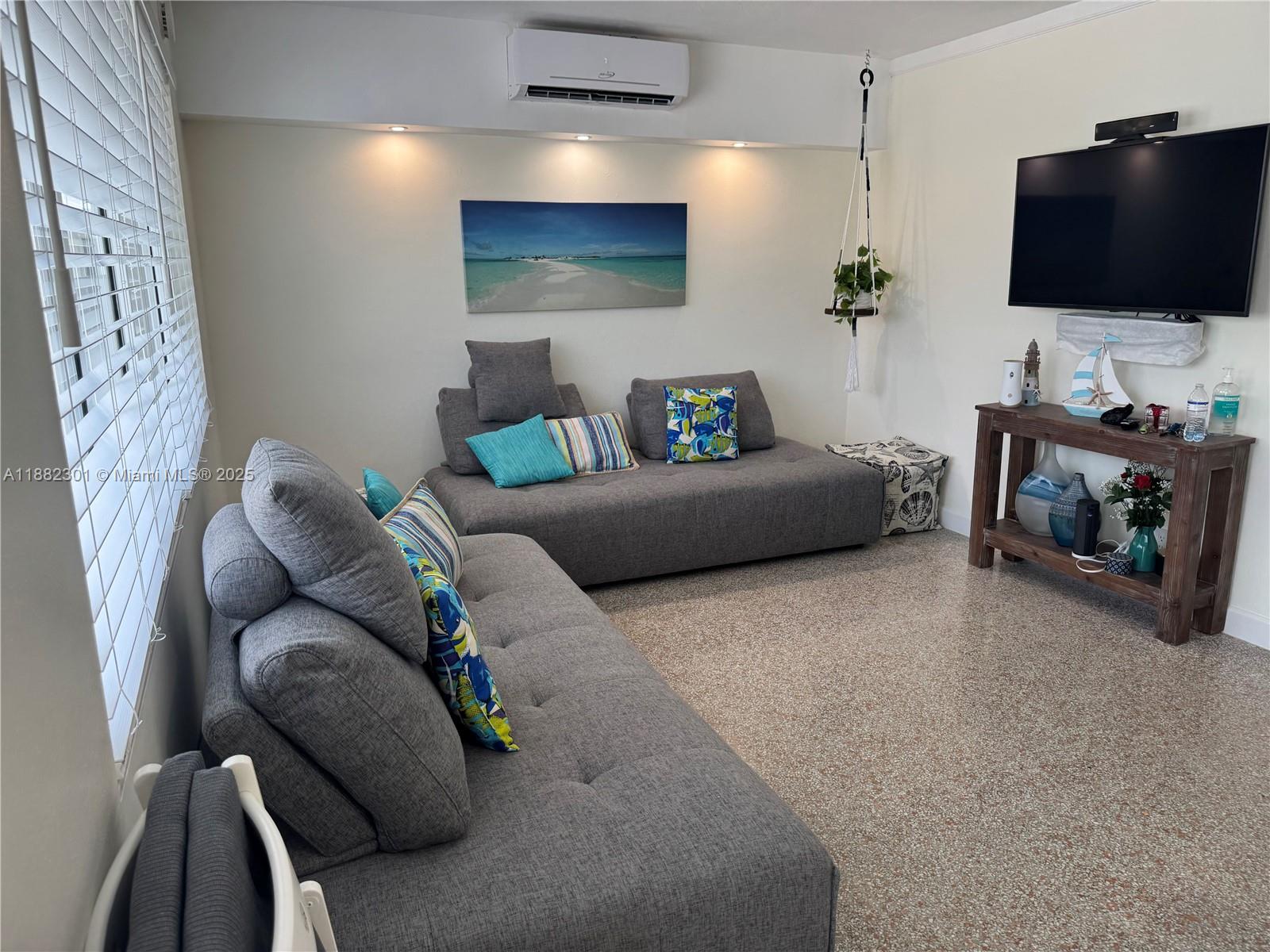 LAKESIDE CO-OP - Residential