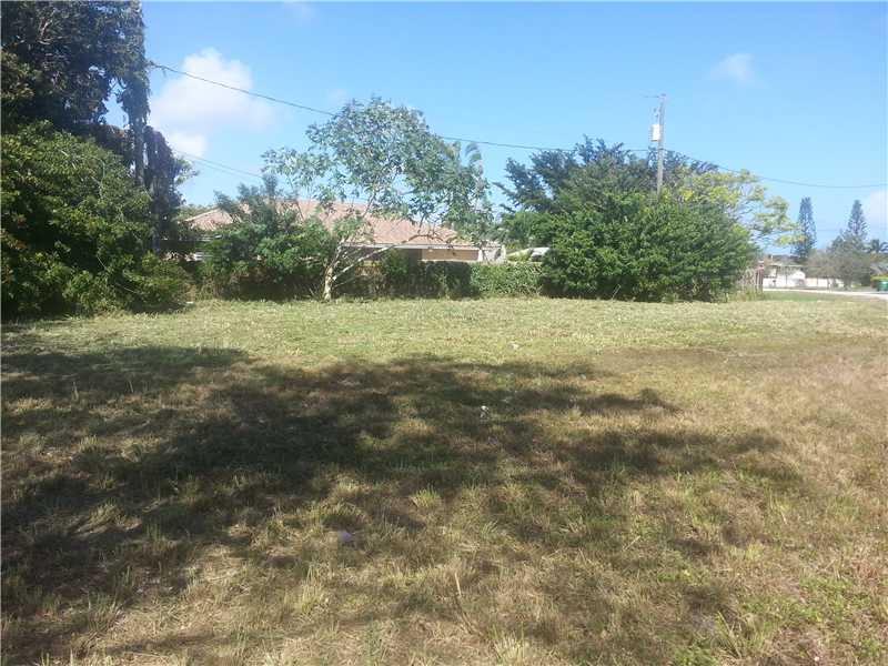 8 56 40 .30 AC LINCOLN - Land