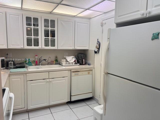 OLYMPUS CONDO PHASE - Residential Lease