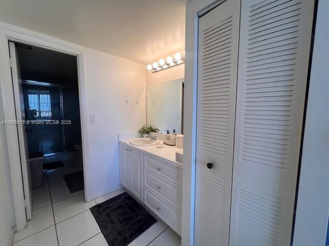 OLYMPUS CONDO PHASE - Residential Lease