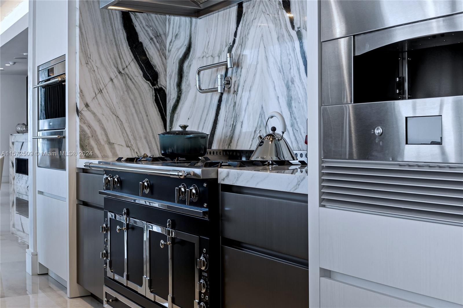 ESTATES AT ACQUALINA - Residential