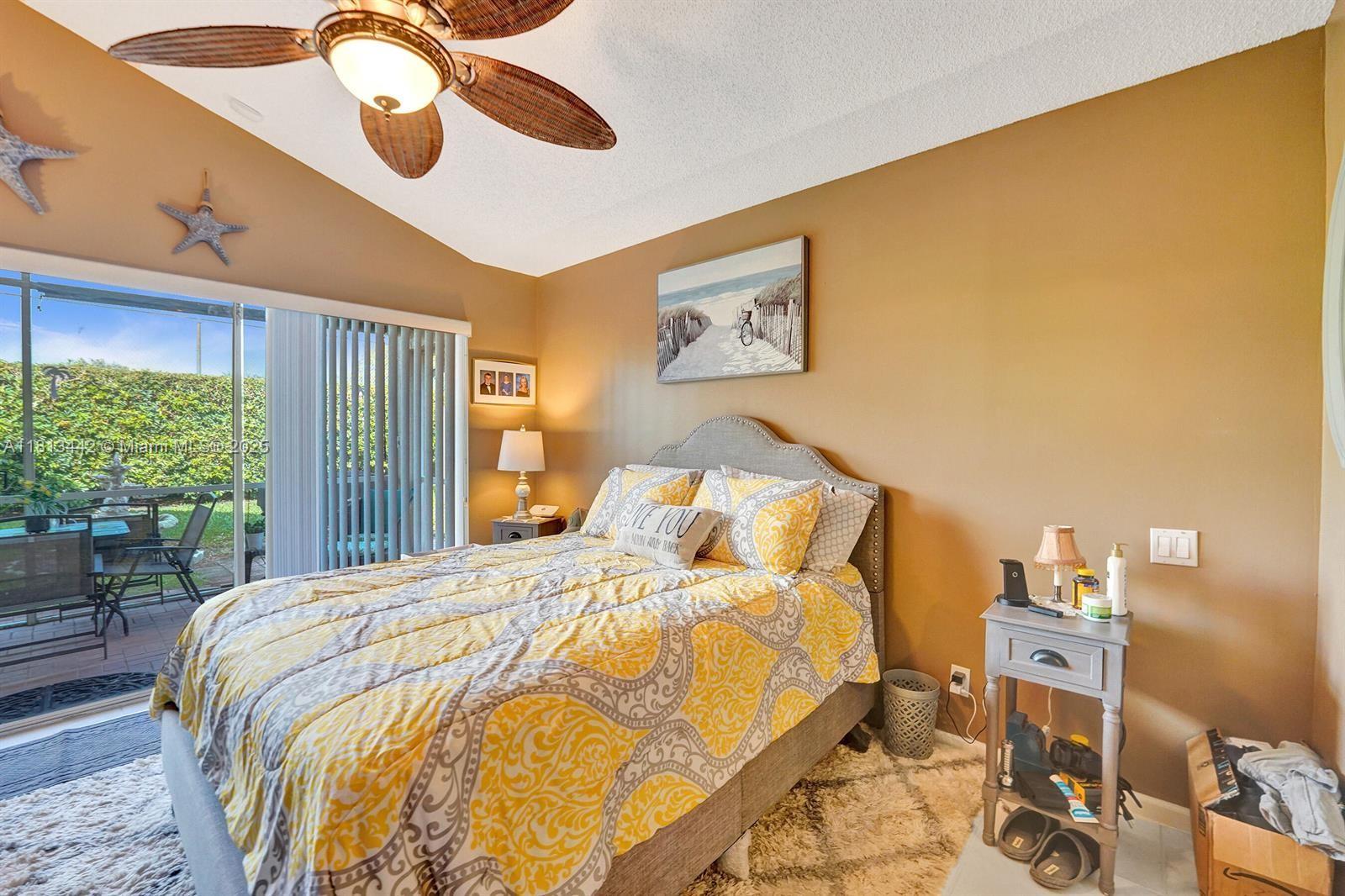 SAWGRASS LAKES HOMES - Residential