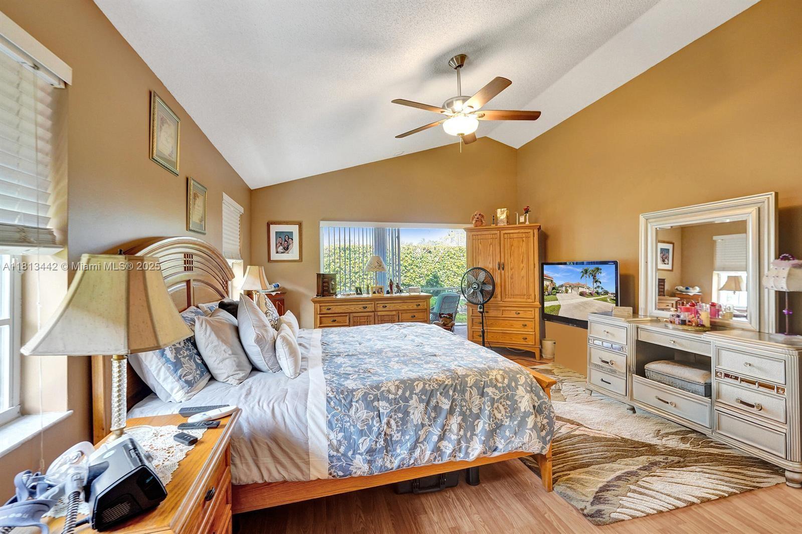 SAWGRASS LAKES HOMES - Residential