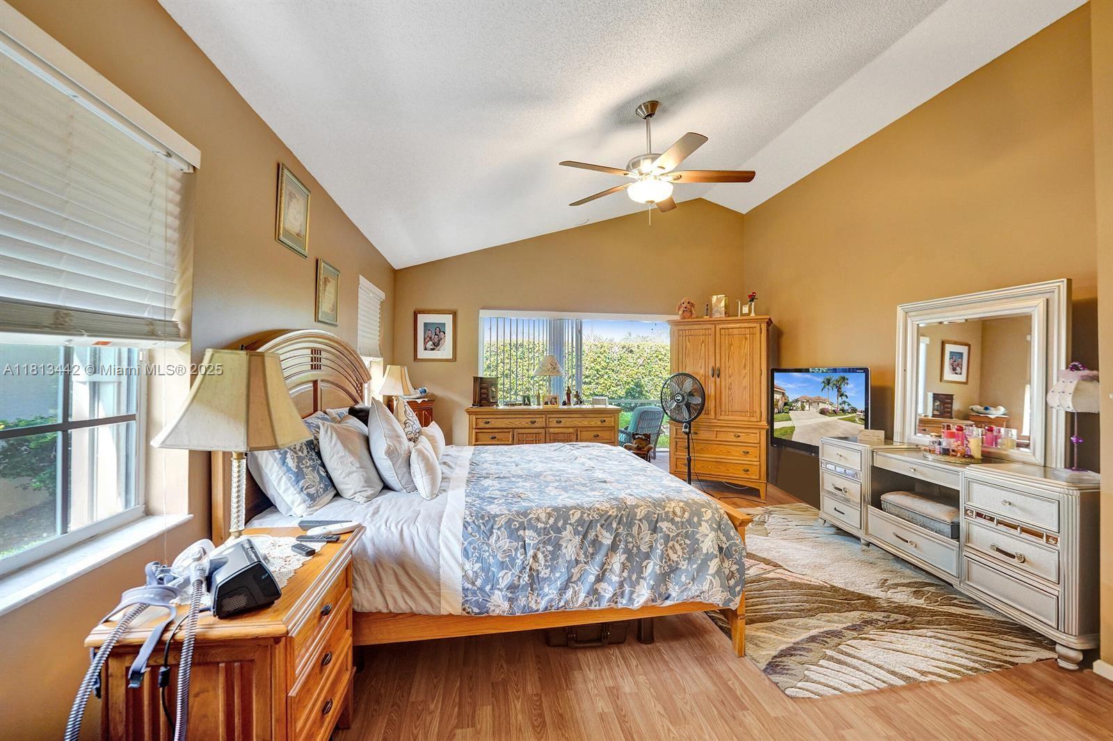 SAWGRASS LAKES HOMES - Residential
