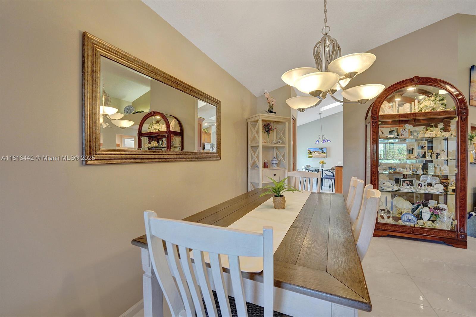SAWGRASS LAKES HOMES - Residential