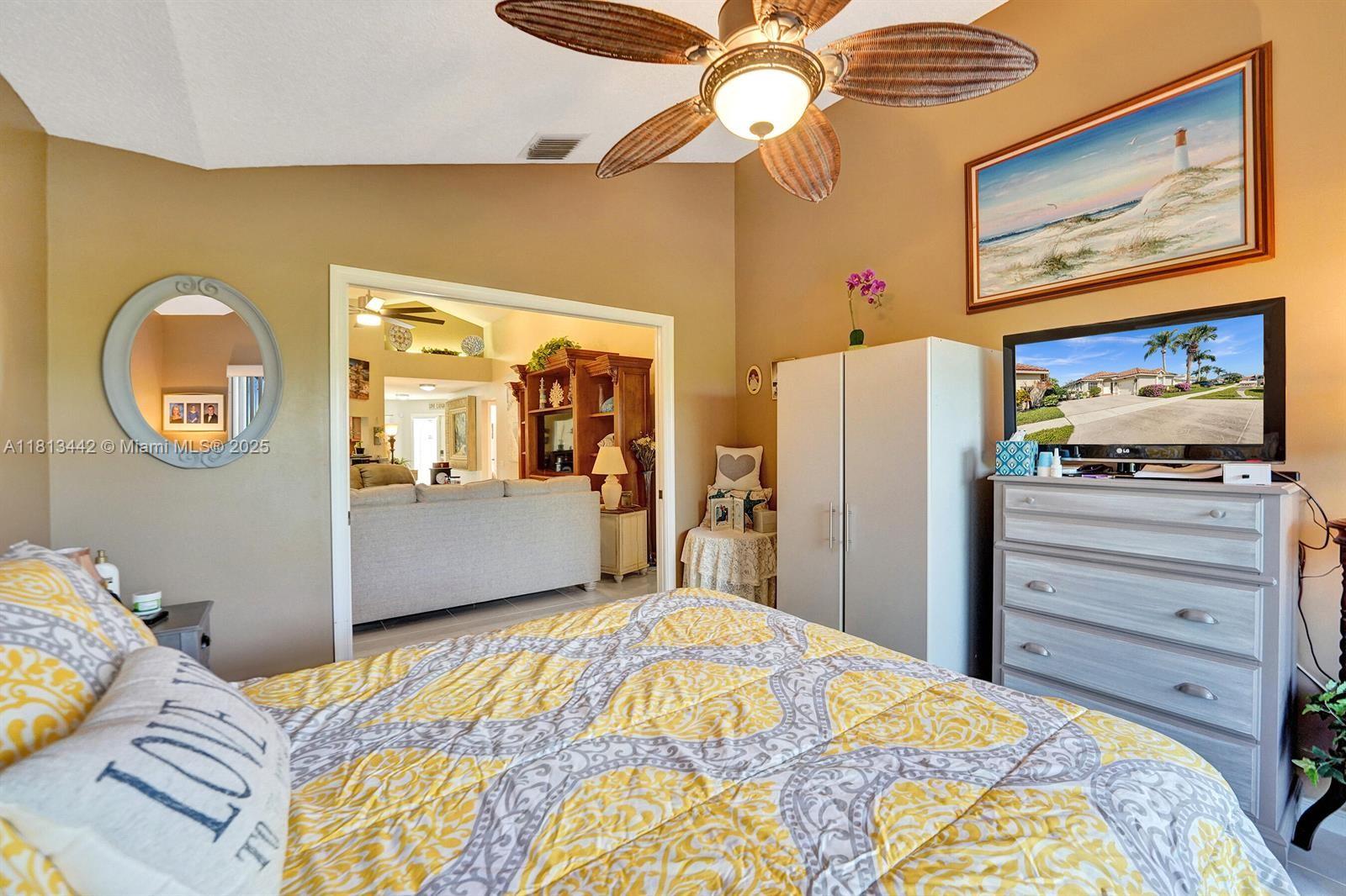 SAWGRASS LAKES HOMES - Residential