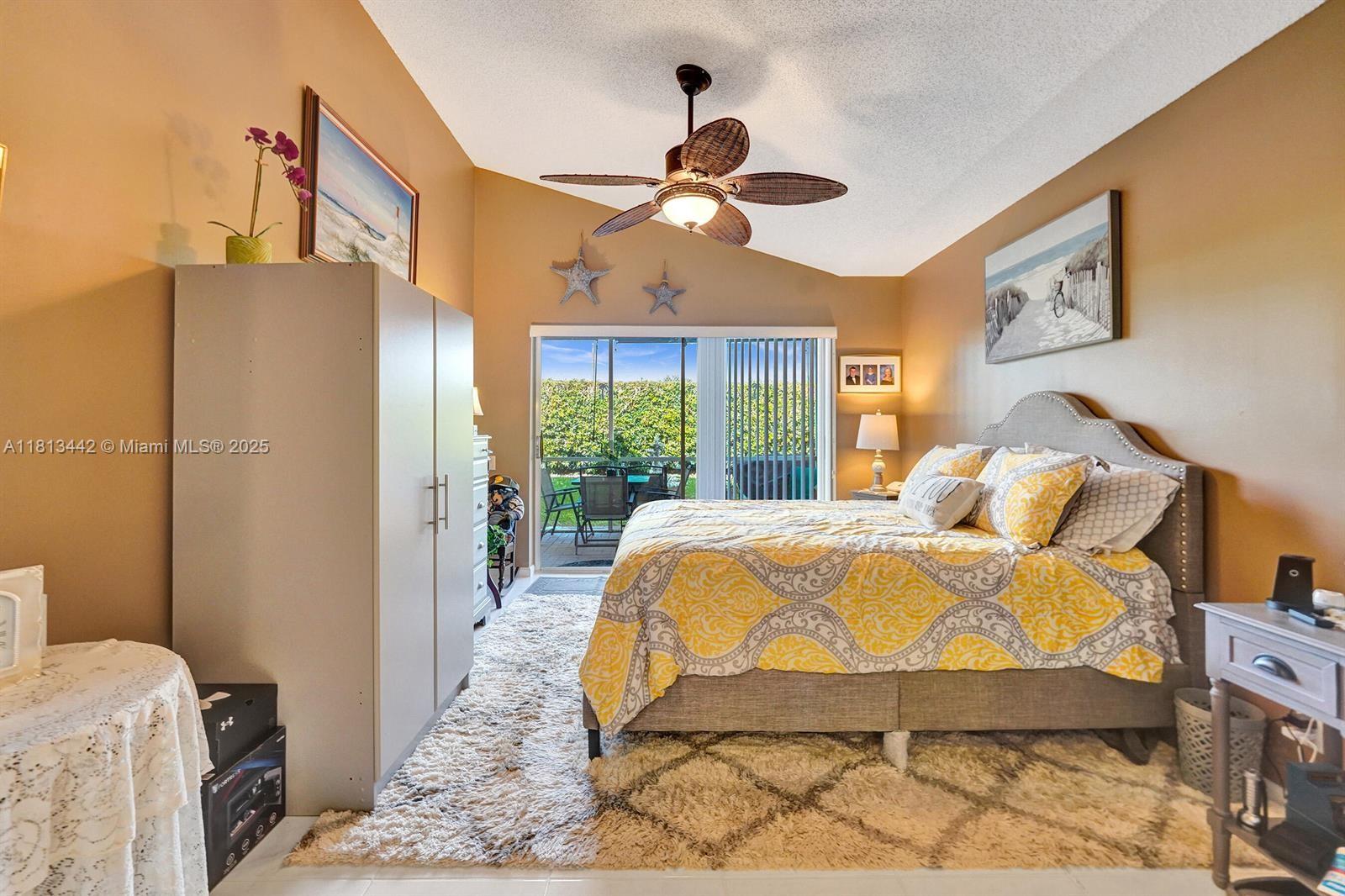 SAWGRASS LAKES HOMES - Residential