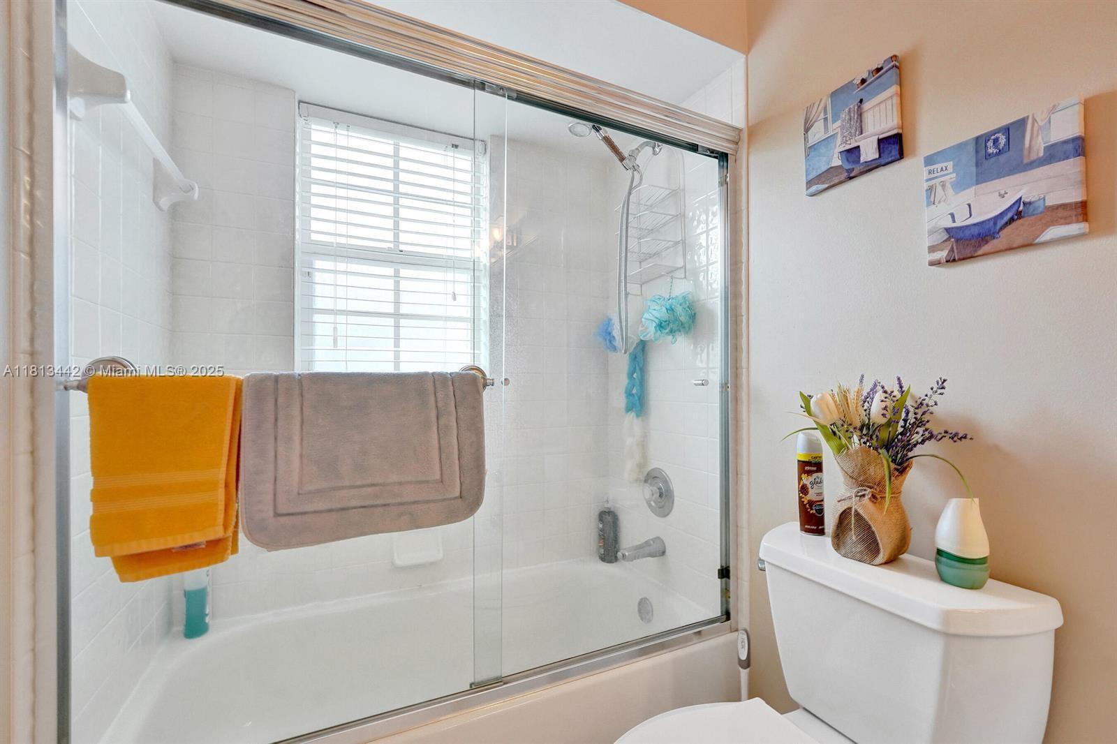 SAWGRASS LAKES HOMES - Residential