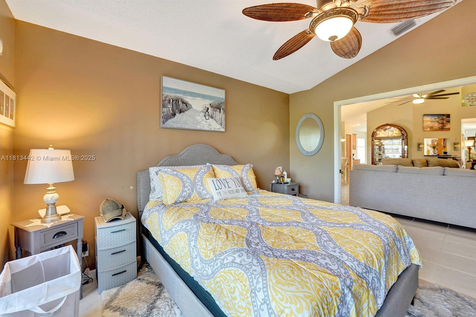 SAWGRASS LAKES HOMES - Residential