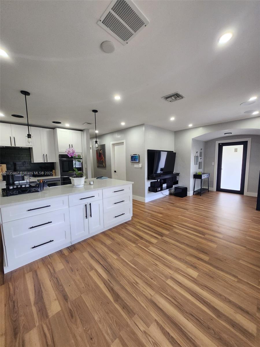 817 NW 17th St