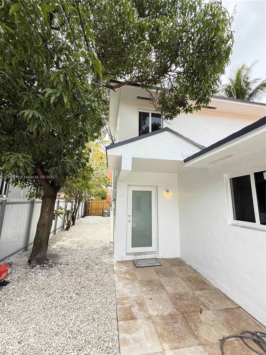 Rental Property at 236 Ne 55th Ter, Miami, Broward County, Florida - Bedrooms: 3 
Bathrooms: 2  - $3,200 MO.