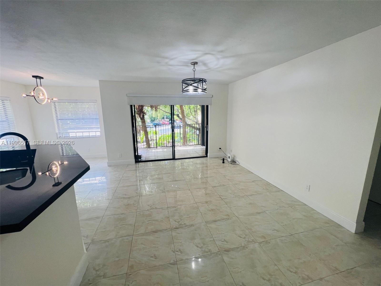 SUMMERBREEZE CONDO - Residential