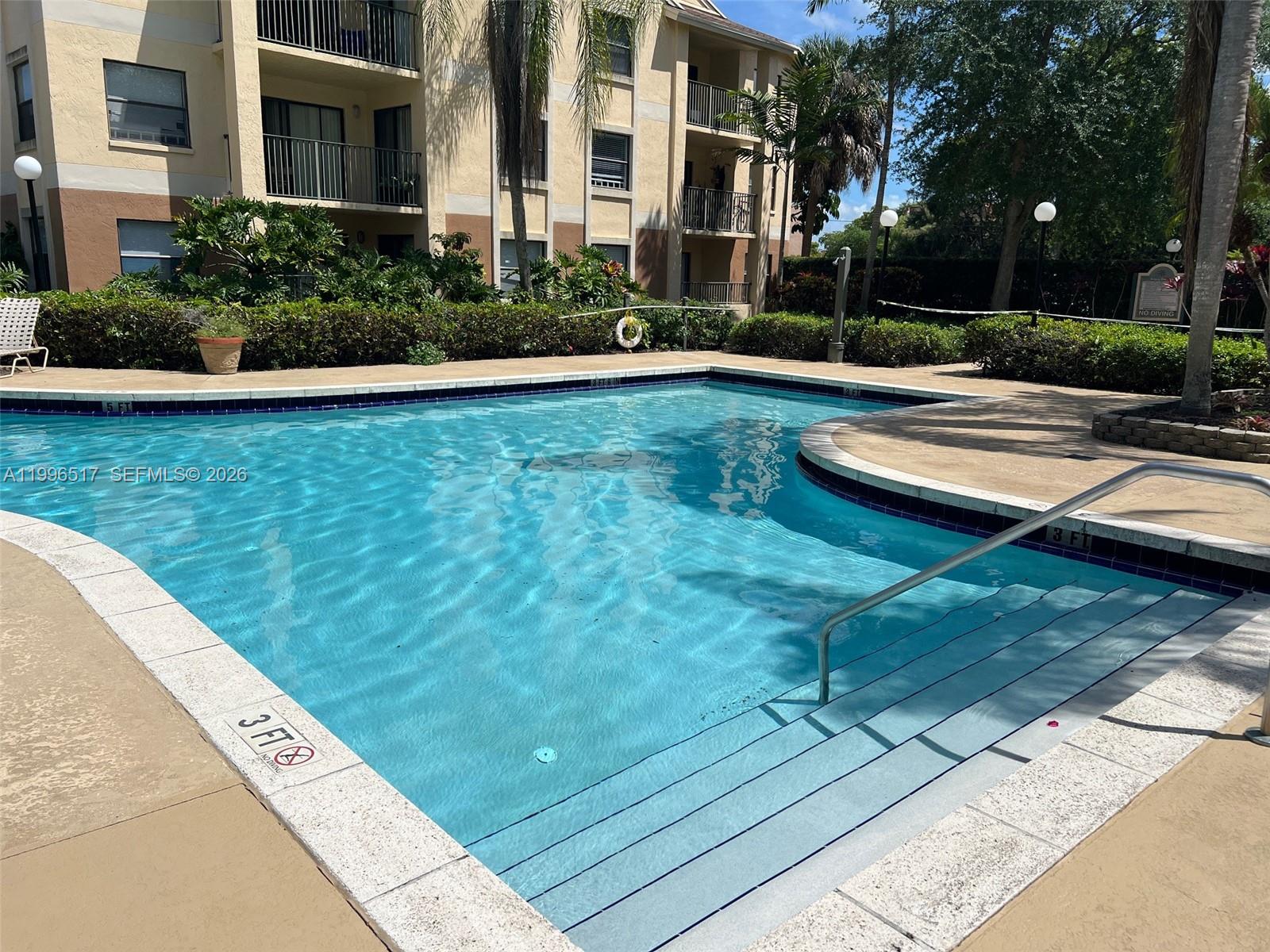 SUMMERBREEZE CONDO - Residential