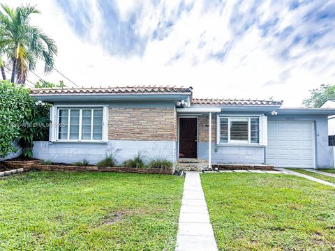 8942 Froude Ave Surfside FL 33154