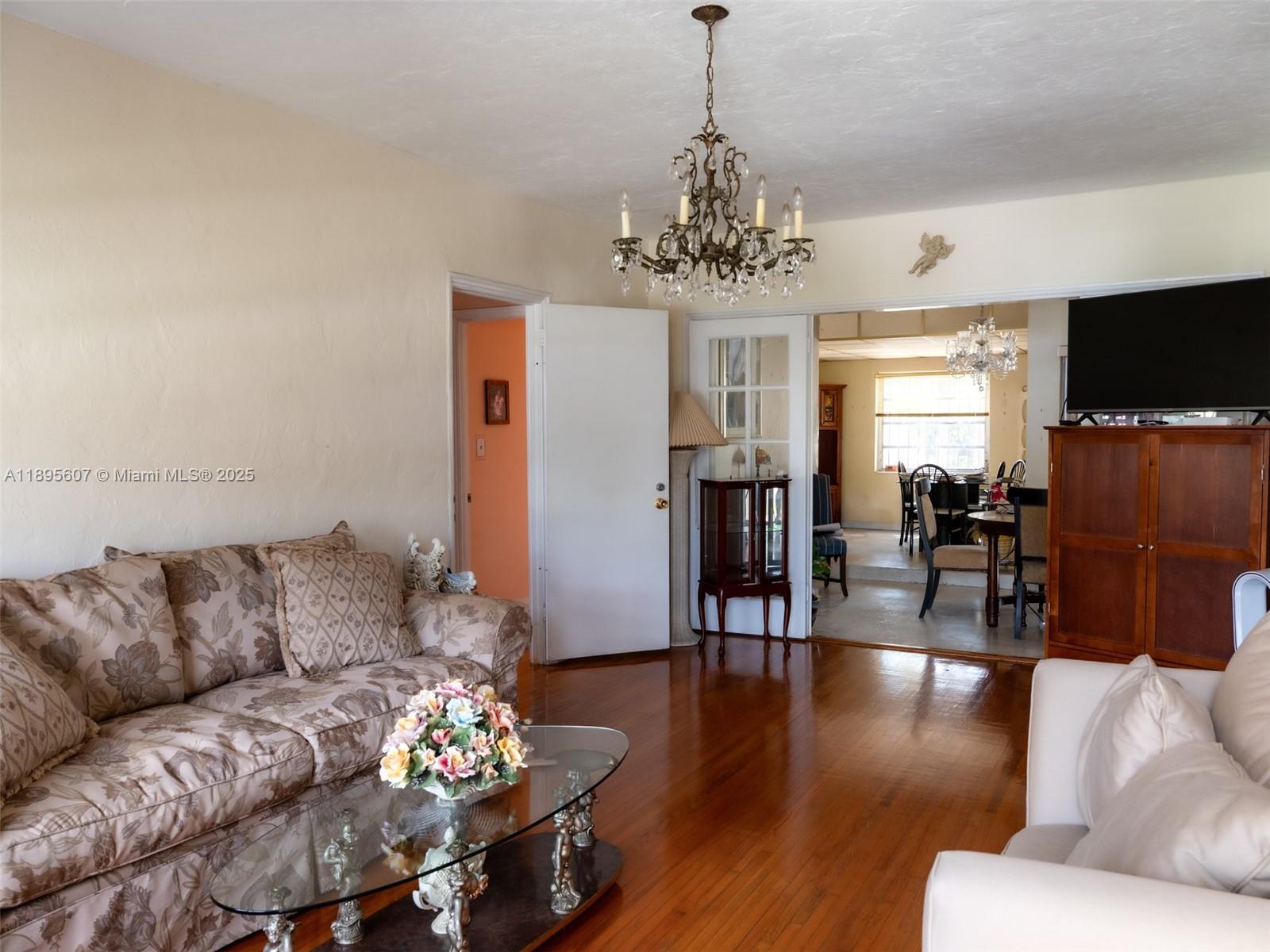 EAST SHENANDOAH - Residential