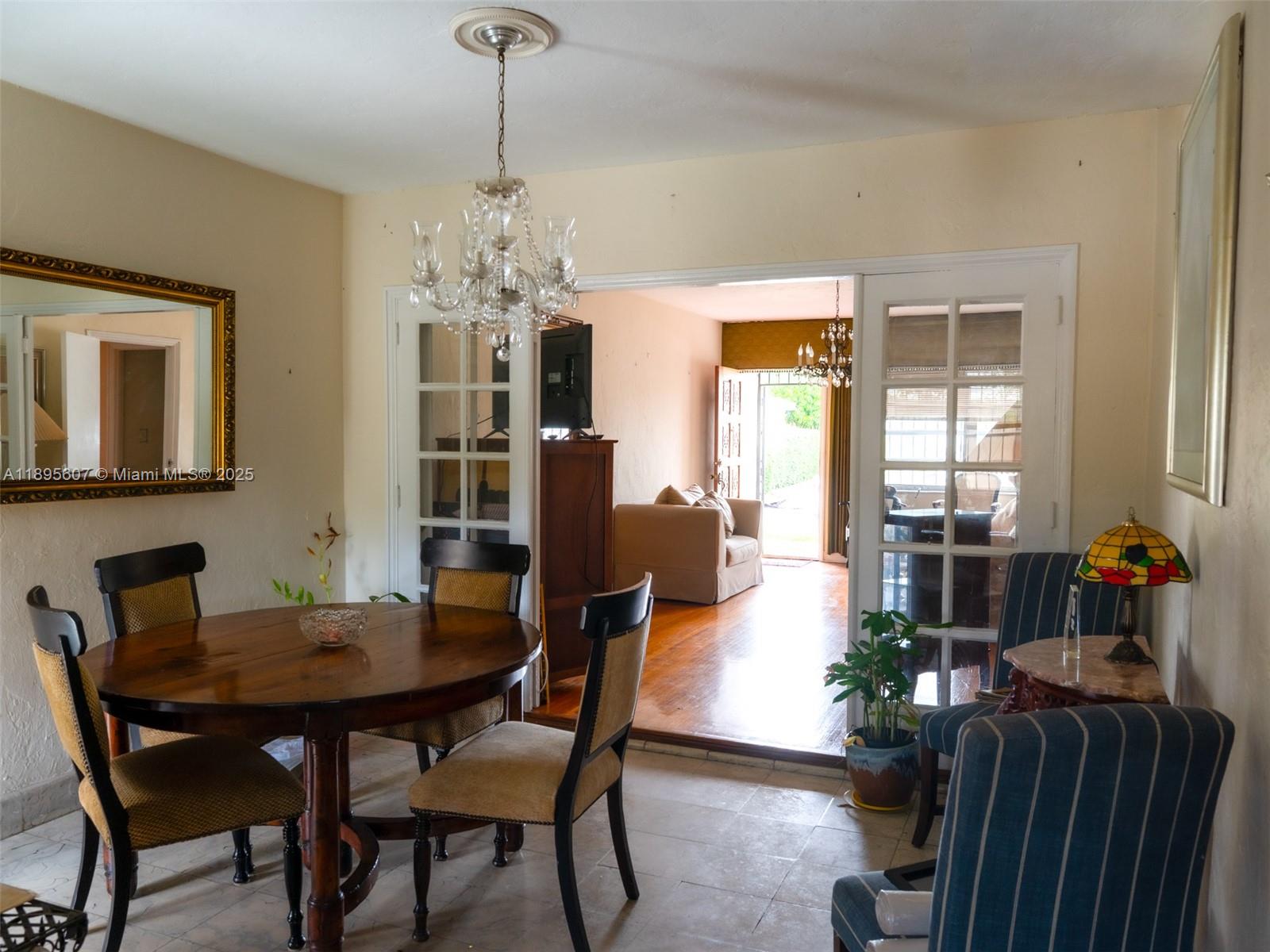 EAST SHENANDOAH - Residential